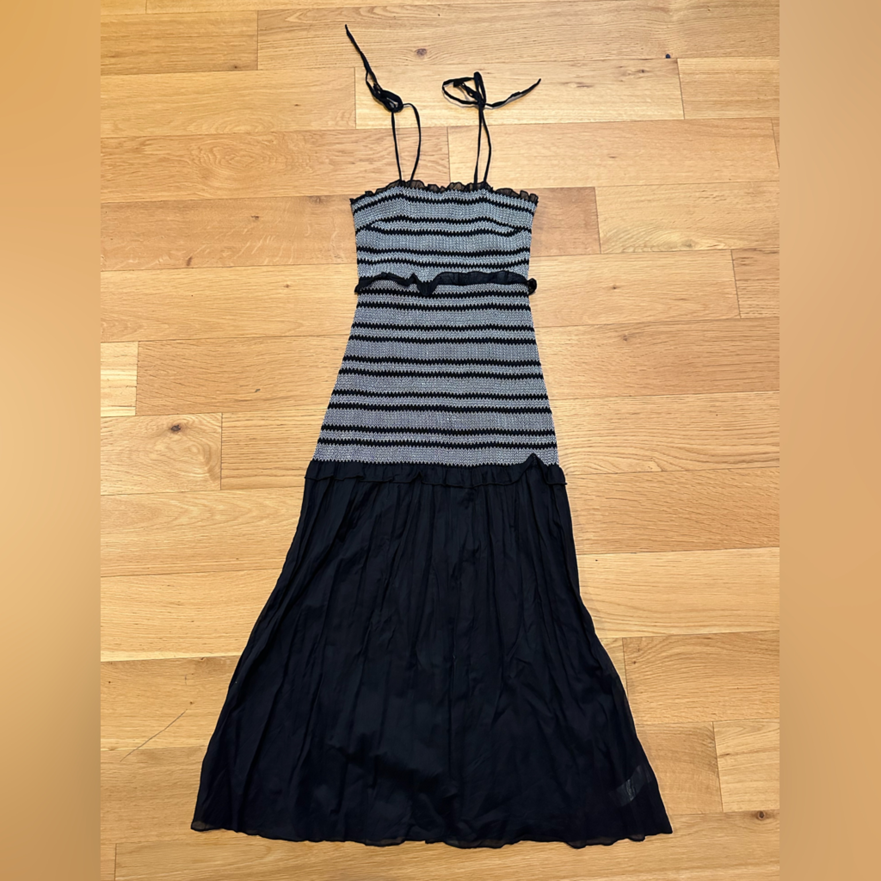Kisuii Smocked Black Dress Xs